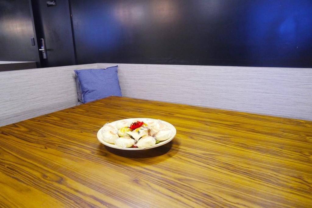 Angels Hostel Taipei Ximen Екстер'єр фото