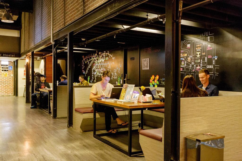 Angels Hostel Taipei Ximen Екстер'єр фото