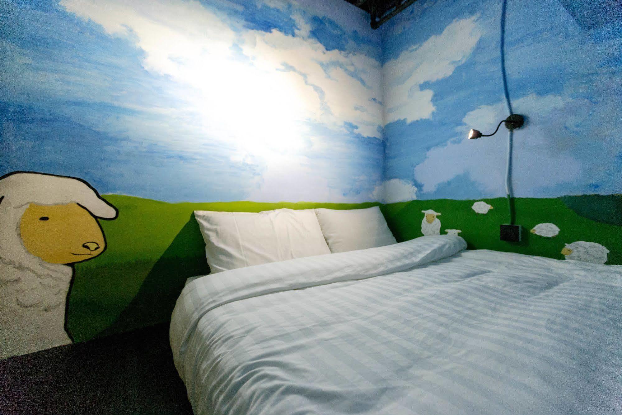 Angels Hostel Taipei Ximen Екстер'єр фото