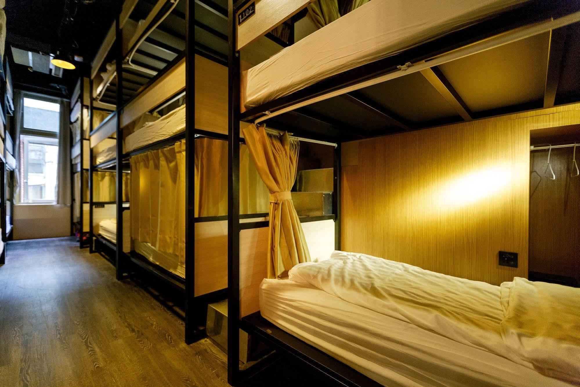 Angels Hostel Taipei Ximen Екстер'єр фото