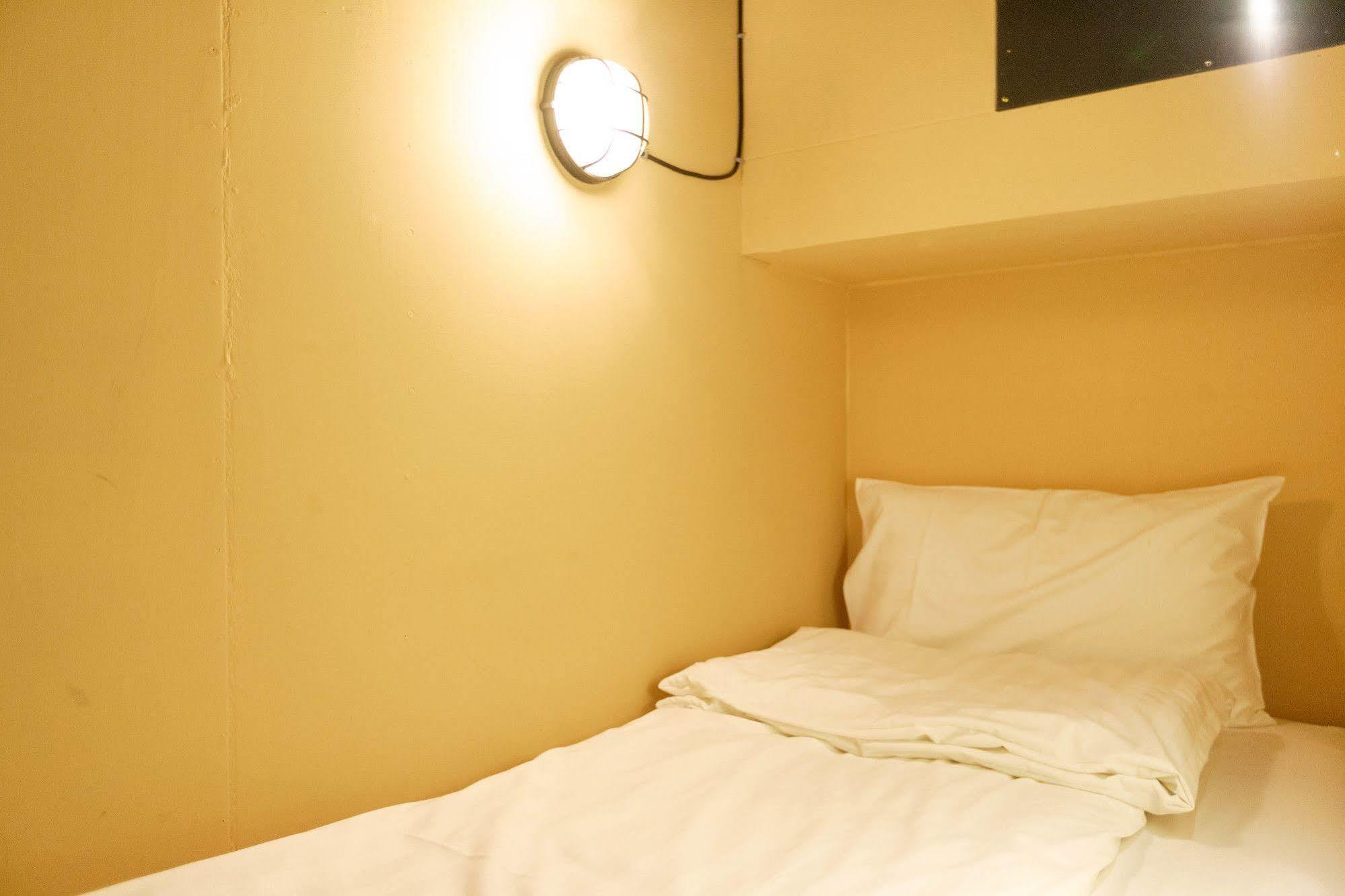 Angels Hostel Taipei Ximen Екстер'єр фото